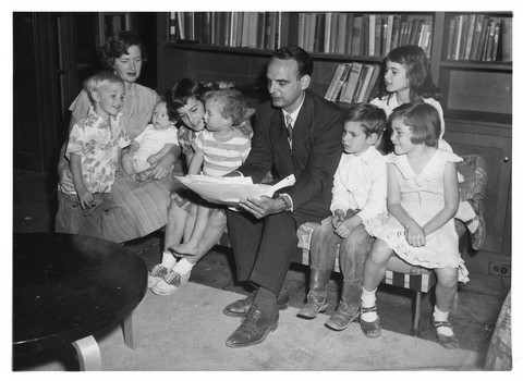 Alfred de Grazia w. Jill and children Palo Alto